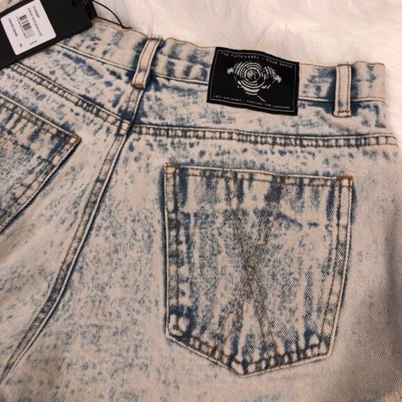 The Fifth Midnight Moon Shorts Size XS - Picture 5 of 8